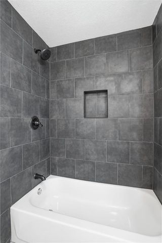 2130 E 24th Street, Kansas City, MO 64127