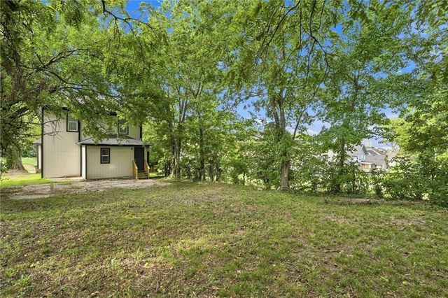 2130 E 24th Street, Kansas City, MO 64127