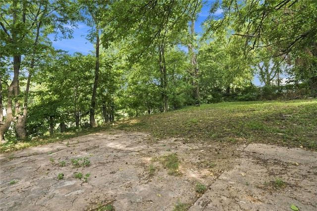 2130 E 24th Street, Kansas City, MO 64127