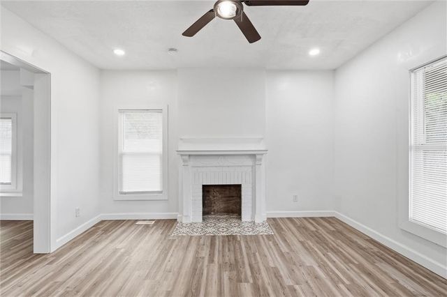 2130 E 24th Street, Kansas City, MO 64127