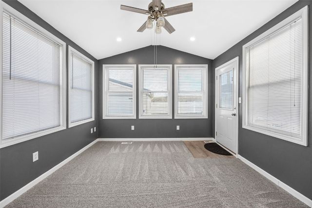 5730 D Avenue NW, Cedar Rapids, IA 52405