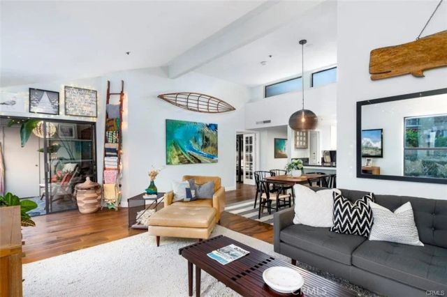 260 Cagney 317, Newport Beach, CA 92663