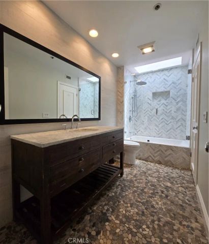 260 Cagney 317, Newport Beach, CA 92663