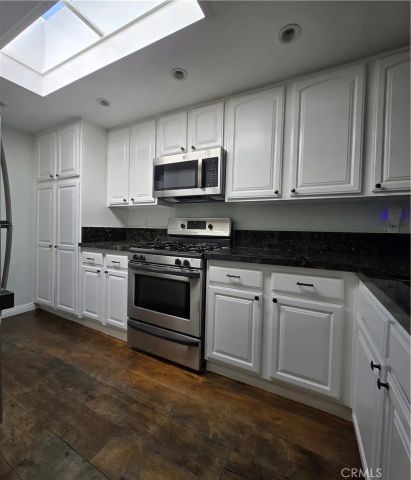 260 Cagney 317, Newport Beach, CA 92663