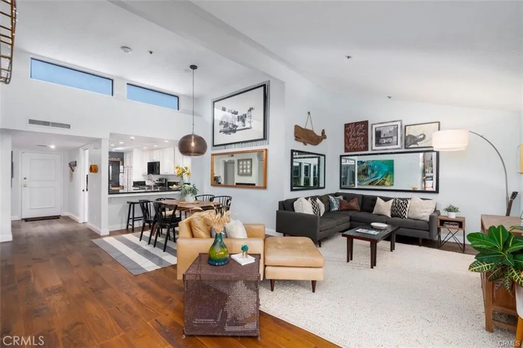 260 Cagney 317, Newport Beach, CA 92663