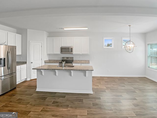 16 Fox Drive, Winder, GA 30680