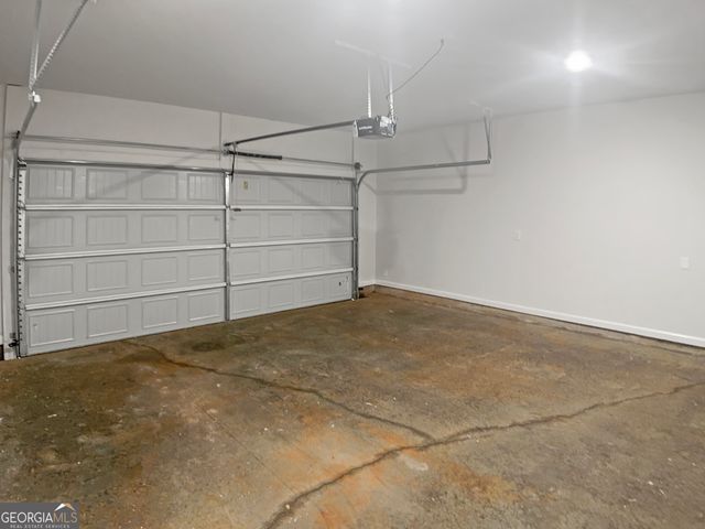 16 Fox Drive, Winder, GA 30680
