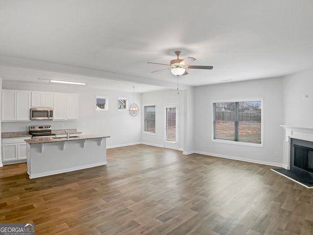 16 Fox Drive, Winder, GA 30680