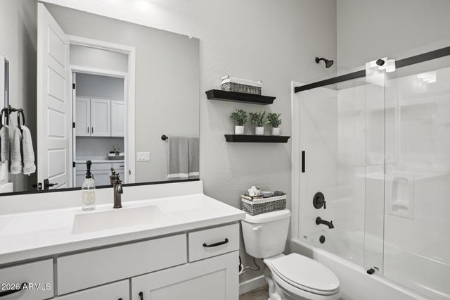 8128 E JASMINE Street, Mesa, AZ 85207