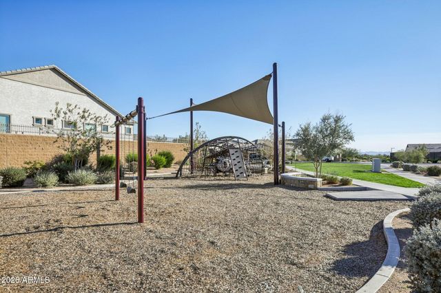 8128 E JASMINE Street, Mesa, AZ 85207