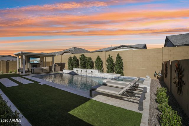 8128 E JASMINE Street, Mesa, AZ 85207