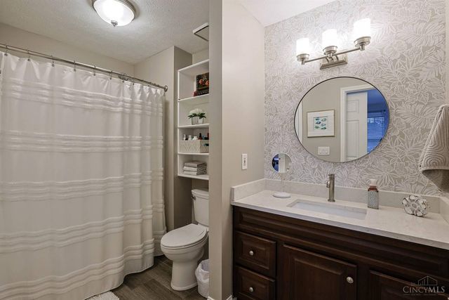 5988 Snider Cove Way, Mason, OH 45040