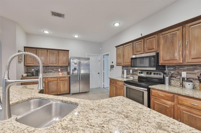 3722 CYPRESS MEADOWS ROAD, Tampa, FL 33624