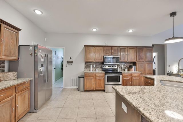 3722 CYPRESS MEADOWS ROAD, Tampa, FL 33624