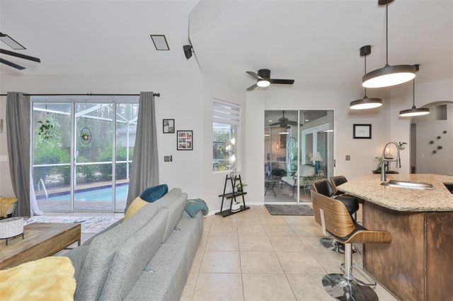 3722 CYPRESS MEADOWS ROAD, Tampa, FL 33624