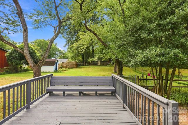 1700 Brookdale Avenue, Charlotte, NC 28210