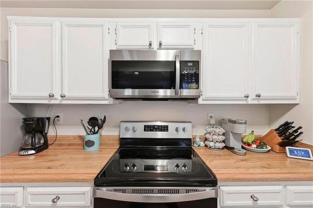 4548 Genoa CIR, Virginia Beach, VA 23462