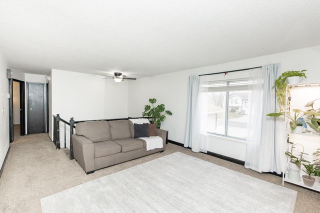 1620 36th Avenue S, Fargo, ND 58104