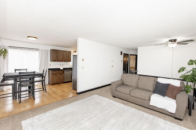 1620 36th Avenue S, Fargo, ND 58104