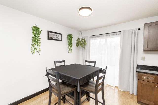 1620 36th Avenue S, Fargo, ND 58104