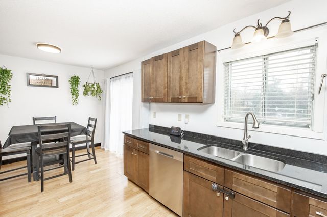 1620 36th Avenue S, Fargo, ND 58104