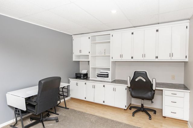 1620 36th Avenue S, Fargo, ND 58104