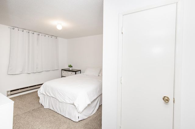 1620 36th Avenue S, Fargo, ND 58104