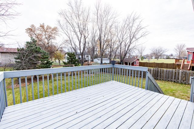 1620 36th Avenue S, Fargo, ND 58104