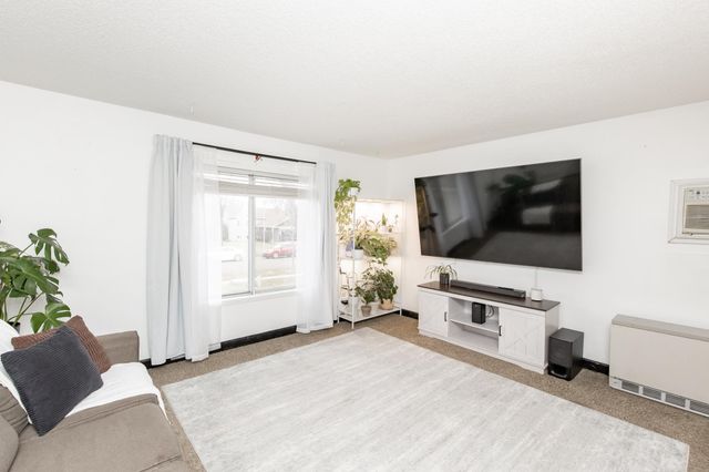 1620 36th Avenue S, Fargo, ND 58104