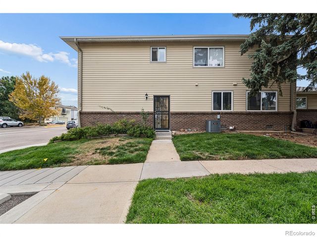 3351 S Field Street, Lakewood, CO 80227
