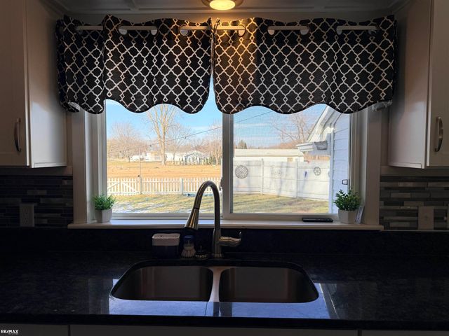 6405 N State Road Road, Davison, MI 48423