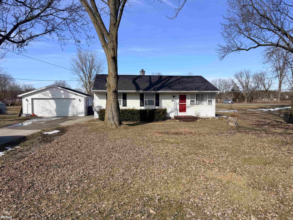 6405 N State Road Road, Davison, MI 48423