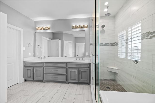 1316 Woodcrest Drive, Houston, TX 77018