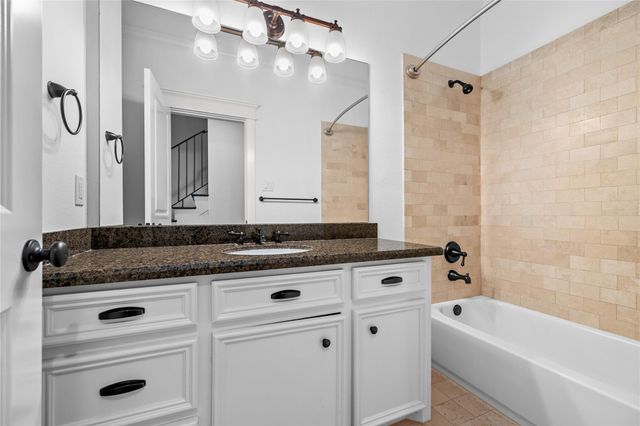 1316 Woodcrest Drive, Houston, TX 77018