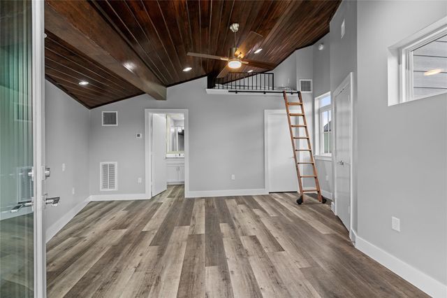 1316 Woodcrest Drive, Houston, TX 77018