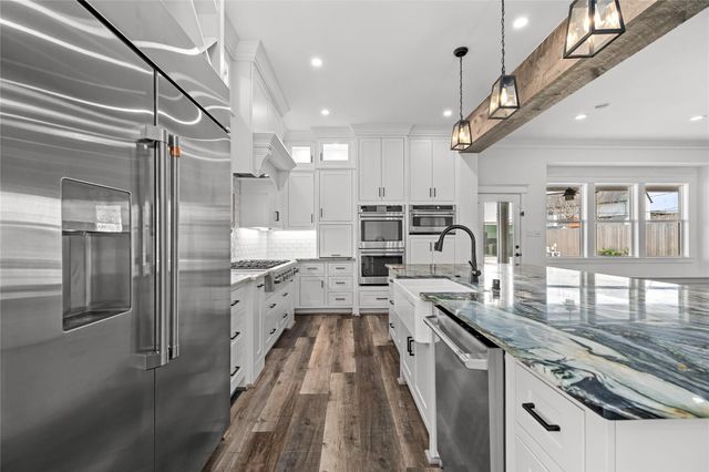 1316 Woodcrest Drive, Houston, TX 77018