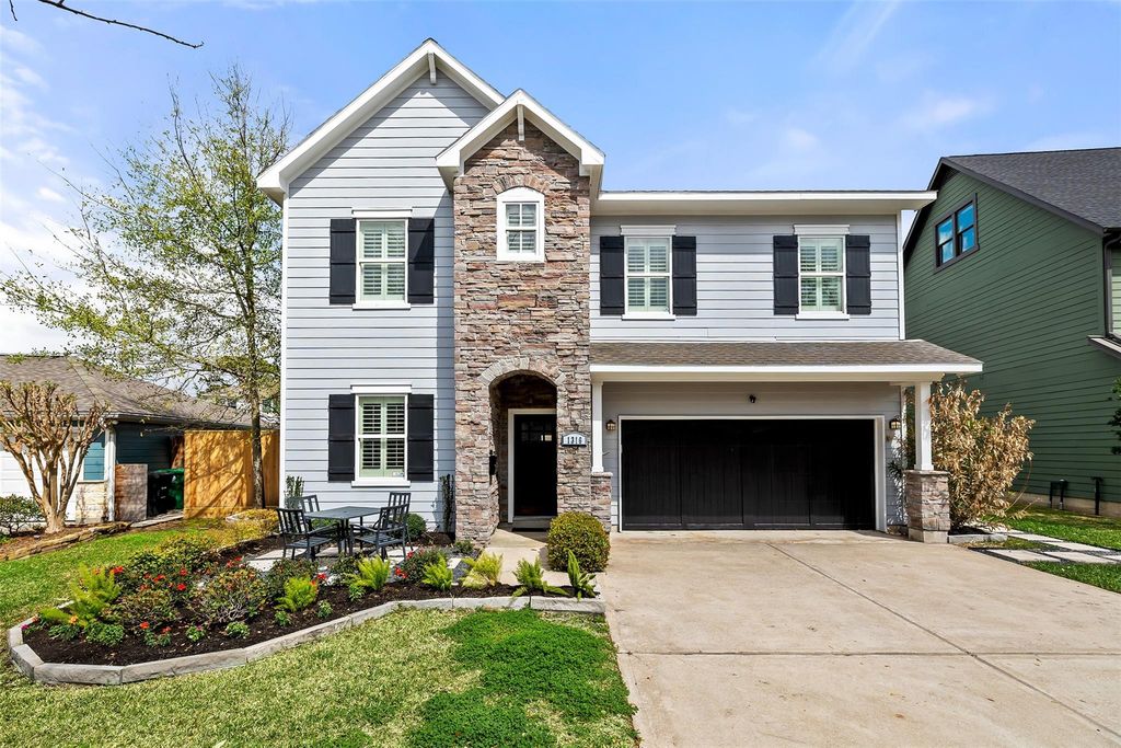 1316 Woodcrest Drive, Houston, TX 77018
