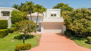 221 Pelican Way, Delray Beach, FL 33483