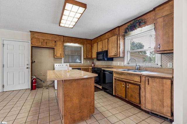 129 Monaview Circle, Greenville, SC 29617