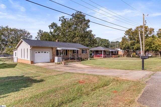 129 Monaview Circle, Greenville, SC 29617