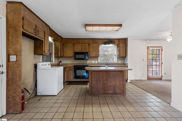 129 Monaview Circle, Greenville, SC 29617