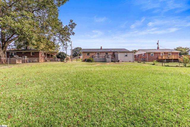 129 Monaview Circle, Greenville, SC 29617