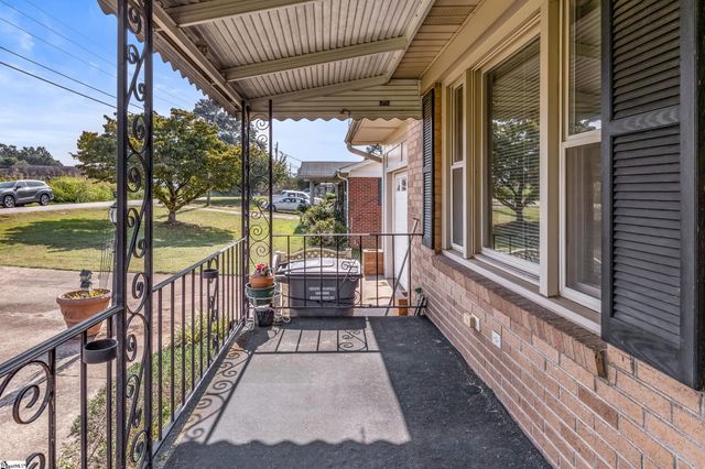129 Monaview Circle, Greenville, SC 29617