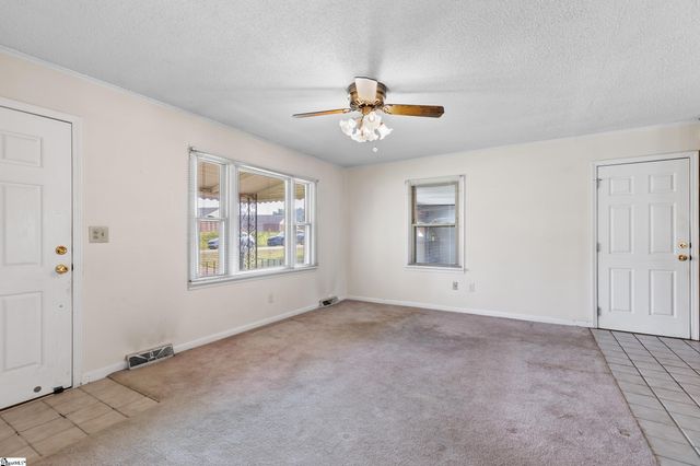 129 Monaview Circle, Greenville, SC 29617