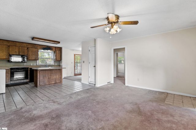 129 Monaview Circle, Greenville, SC 29617