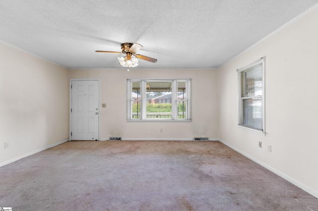 129 Monaview Circle, Greenville, SC 29617
