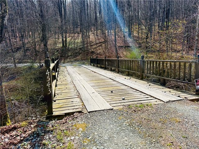 4543 Potter Road, Solon, NY 13101