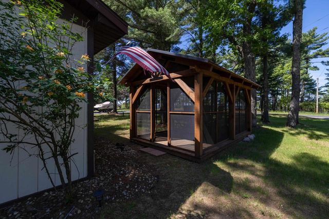 1949 Deerborn Lane, Friendship, WI 53934
