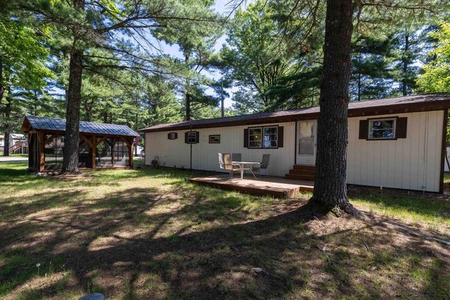 1949 Deerborn Lane, Friendship, WI 53934