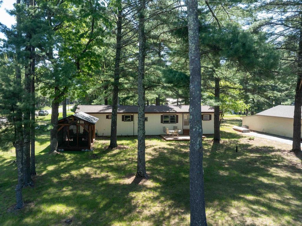 1949 Deerborn Lane, Friendship, WI 53934
